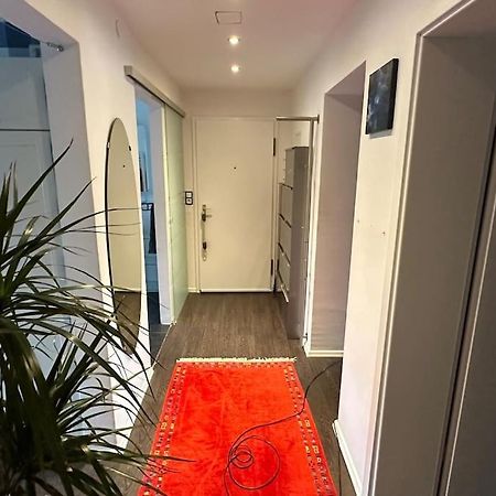 Monikas Home - Gemuetliche 3-Zimmer-Wohnung Im Herzen Von Böblingen Eksteriør bilde