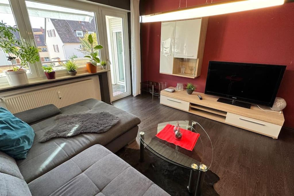 Monikas Home - Gemuetliche 3-Zimmer-Wohnung Im Herzen Von Böblingen Eksteriør bilde