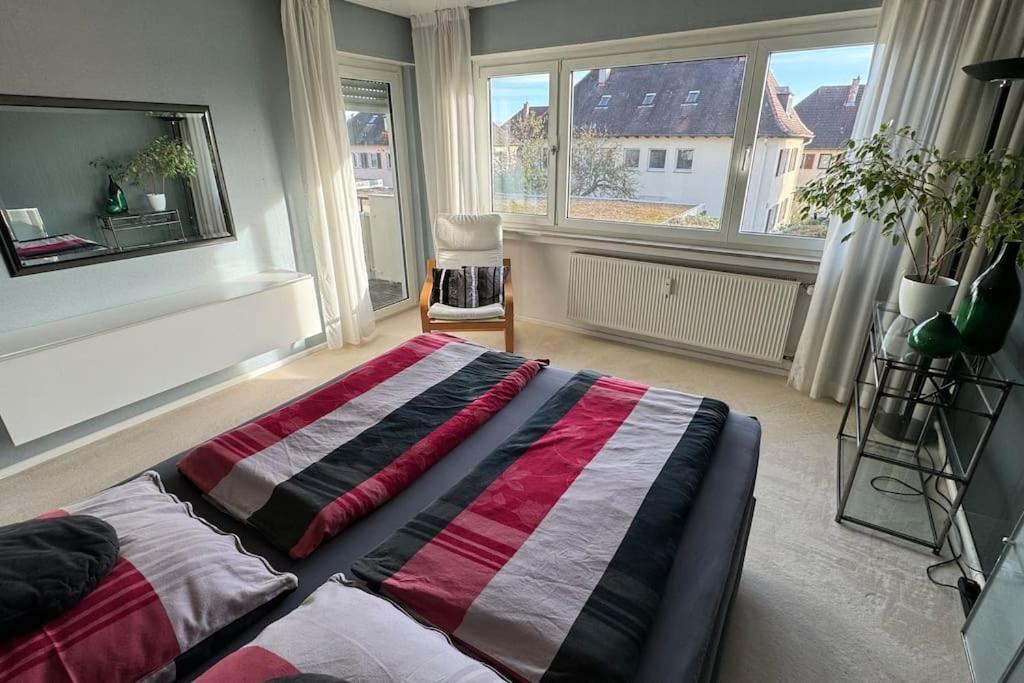 Monikas Home - Gemuetliche 3-Zimmer-Wohnung Im Herzen Von Böblingen Eksteriør bilde