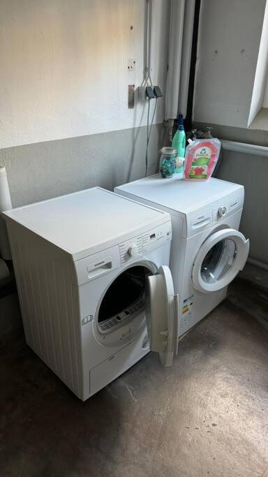 Monikas Home - Gemuetliche 3-Zimmer-Wohnung Im Herzen Von Böblingen Eksteriør bilde